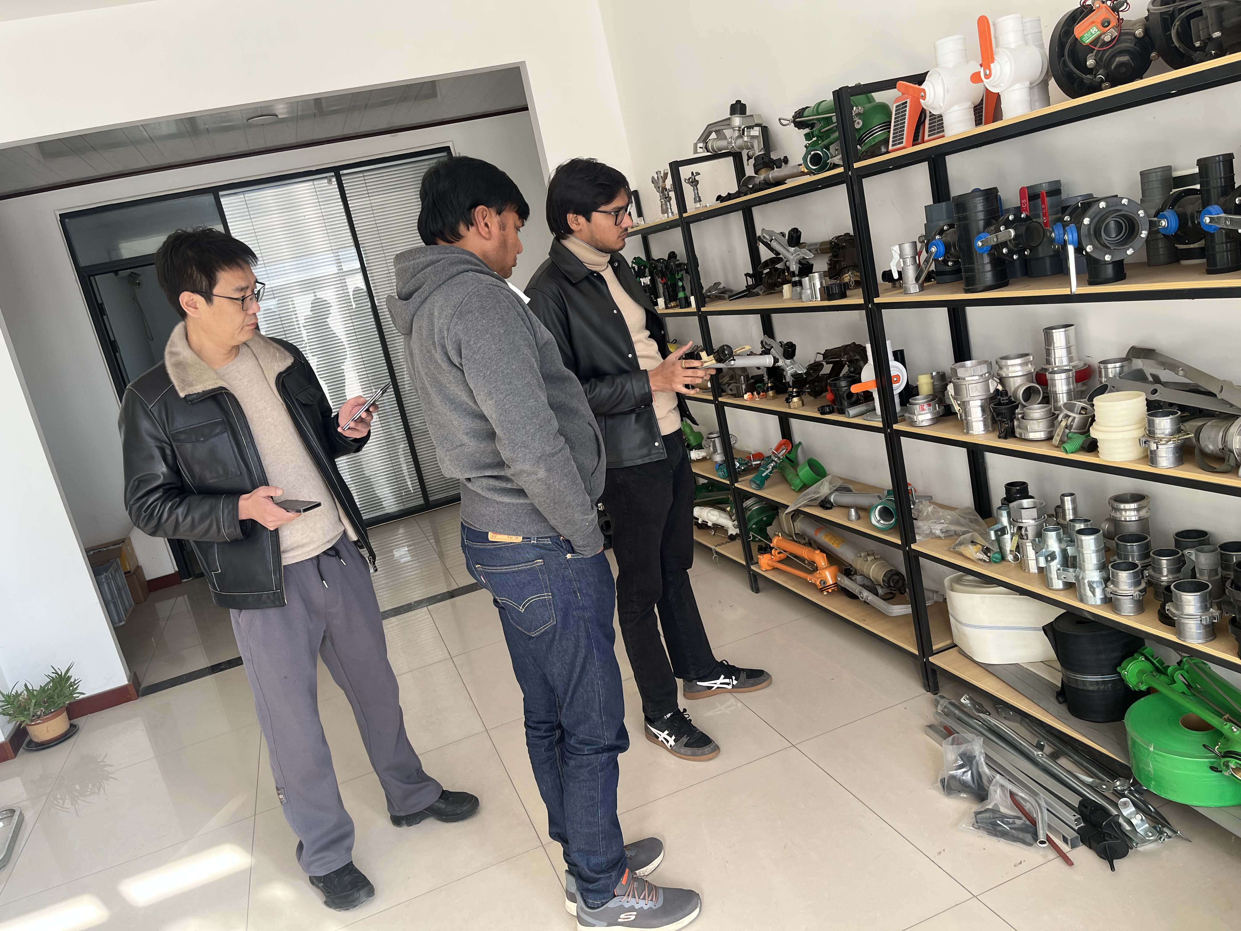 万州NS40 涡轮喷枪获客户青睐 洽谈批量合作